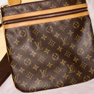 Louis Vuitton Vintage Monogram Pochette